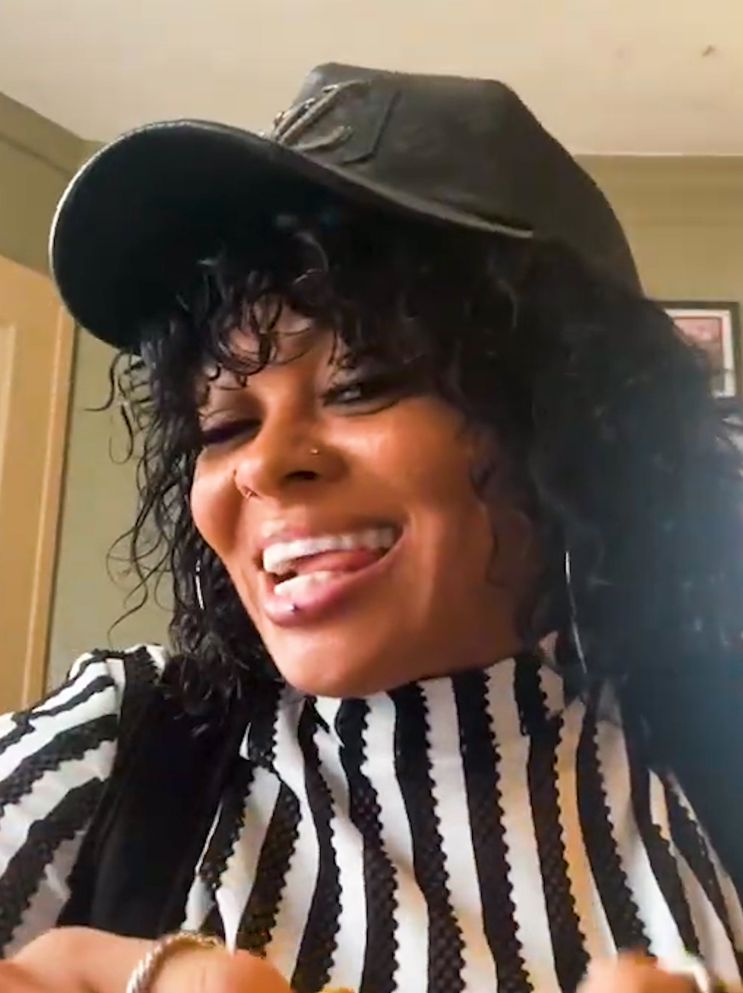 Ahora tengo una sonrisa de un millón de dólares.